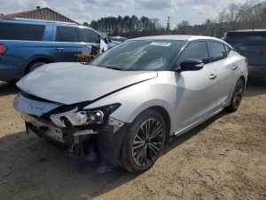 2017 NISSAN MAXIMA