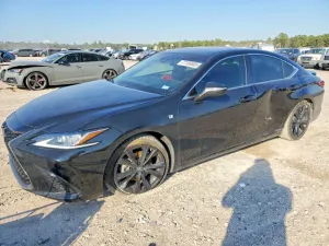 2022 LEXUS ES300