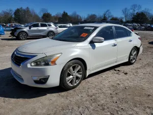 2014 NISS ALTIMA