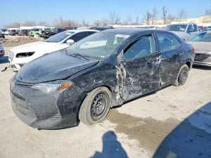 2019 TOYOTA COROLLA