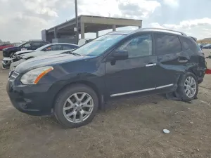 2013 NISSAN ROGUE