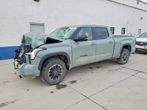 2025 TOYOTA TUNDRA
