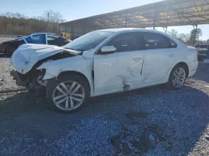 2018 VOLKSWAGEN PASSAT