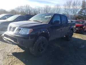 2015 NISSAN FRONTIER