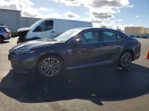 2025 TOYOTA CAMRY