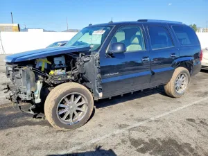 2004 CADILLAC ESCALADE