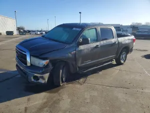 2013 TOYOTA TUNDRA
