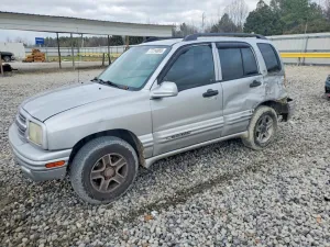 2003 CHEVROLET TRACKER