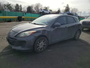 2013 MAZDA 3