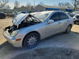 2001 MERCEDES-BENZ C-CLASS