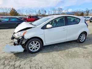 2015 TOYOTA PRIUS