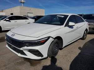 2024 HYUNDAI ELANTRA