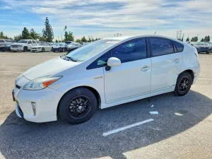 2015 TOYOTA PRIUS
