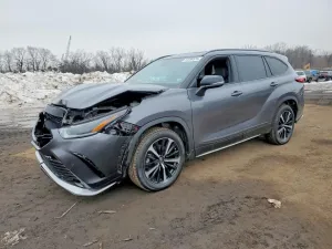 2021 TOYOTA HIGHLANDER