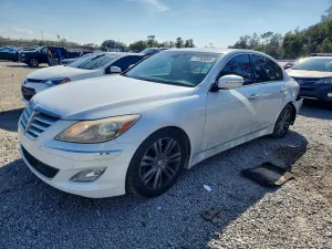 2013 HYUNDAI GENESIS