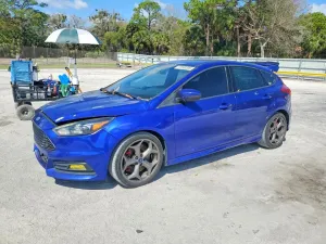 2015 FORD FOCUS