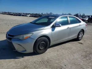 2015 TOYOTA CAMRY