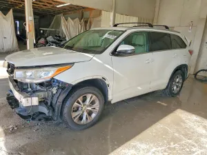 2015 TOYOTA HIGHLANDER
