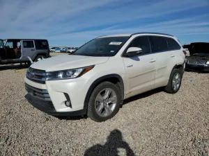 2017 TOYOTA HIGHLANDER