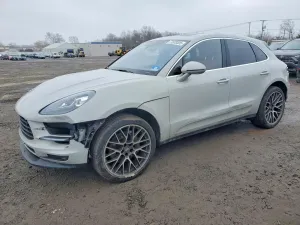 2019 PORSCHE MACAN