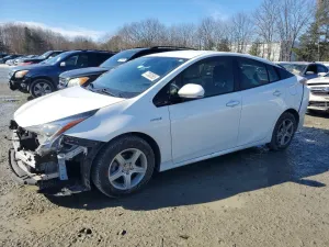 2018 TOYOTA PRIUS