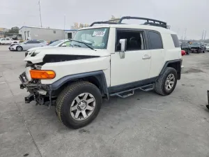 2014 TOYOTA FJ CRUISER