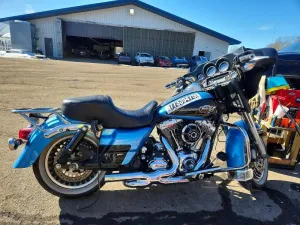 2011 HARLEY-DAVIDSON FL