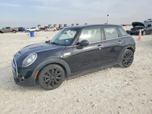 2016 MINI COOPER