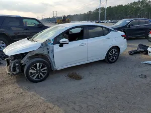 2021 NISSAN VERSA