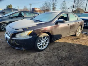 2013 NISSAN MAXIMA