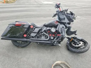 2018 HARLEY-DAVIDSON FL