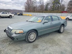 2004 LINCOLN TOWNCAR