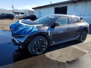 2025 KIA EV6 LIGHT
