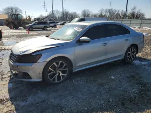 2016 VOLKSWAGEN PASSAT