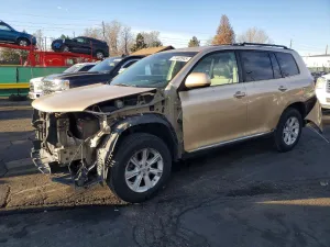 2013 TOYOTA HIGHLANDER