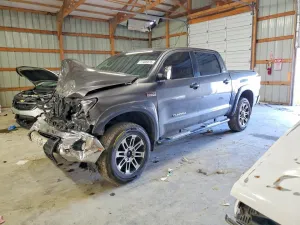 2013 TOYOTA TUNDRA