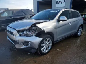 2015 MITSUBISHI OUTLANDER