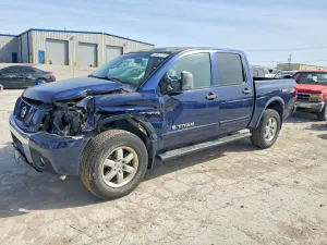 2011 NISSAN TITAN