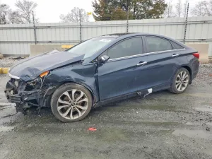 2013 HYUNDAI SONATA