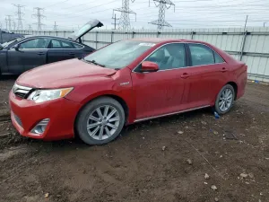 2014 TOYOTA CAMRY