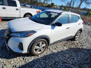 2022 NISSAN KICKS
