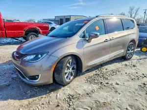 2017 CHRYSLER PACIFICA