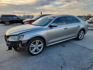 2014 VOLKSWAGEN PASSAT