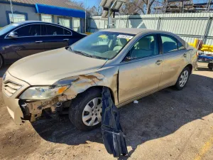 2010 TOYOTA CAMRY