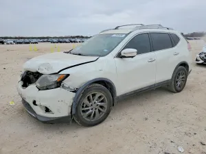 2015 NISSAN ROGUE