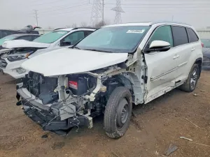 2017 TOYOTA HIGHLANDER