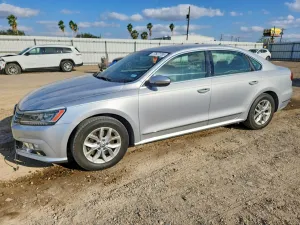 2016 VOLKSWAGEN PASSAT