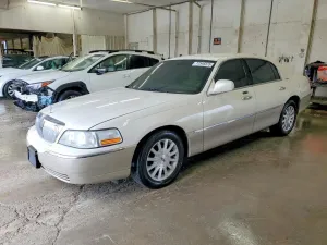 2007 LINCOLN TOWNCAR