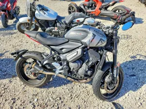 2022 TRUM TRIDENT 660