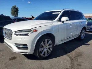 2016 VOLVO XC90